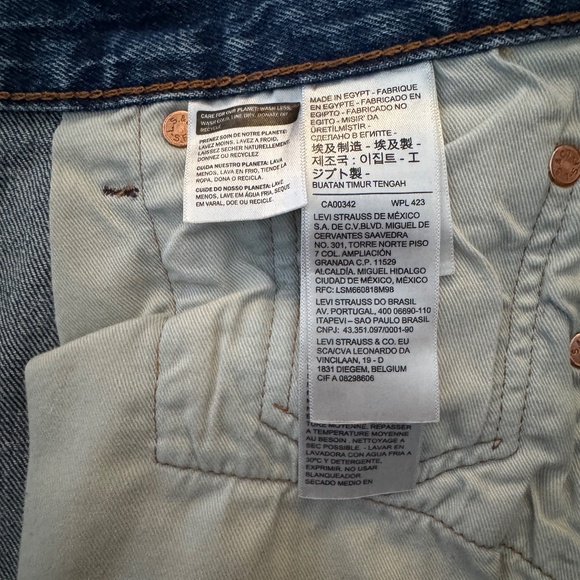 Jean Levi’s 501 - Picture 12 of 15